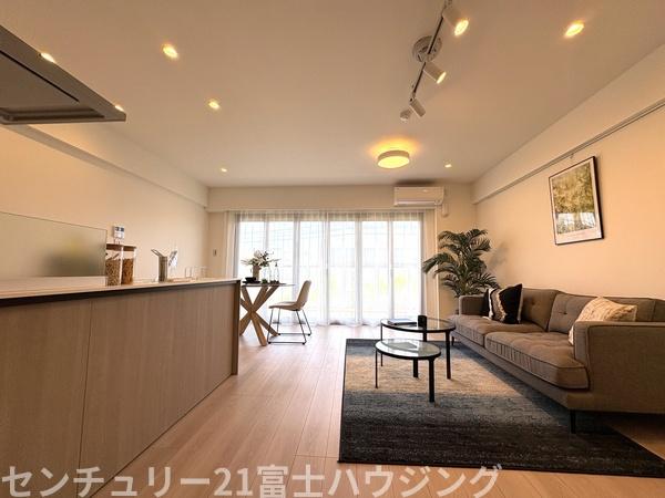 グランシティ湘南海岸マリナージュスクエア