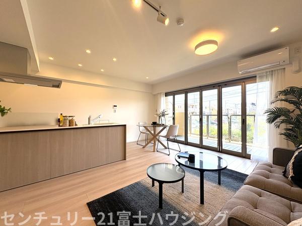 グランシティ湘南海岸マリナージュスクエア