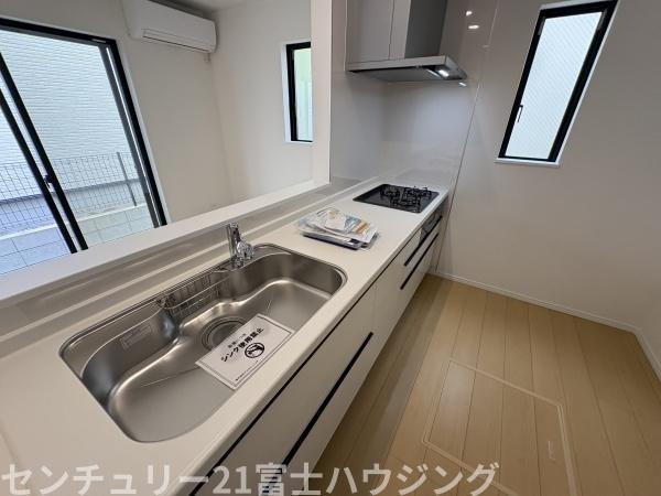茅ヶ崎市松林2丁目　新築B号棟　全5棟