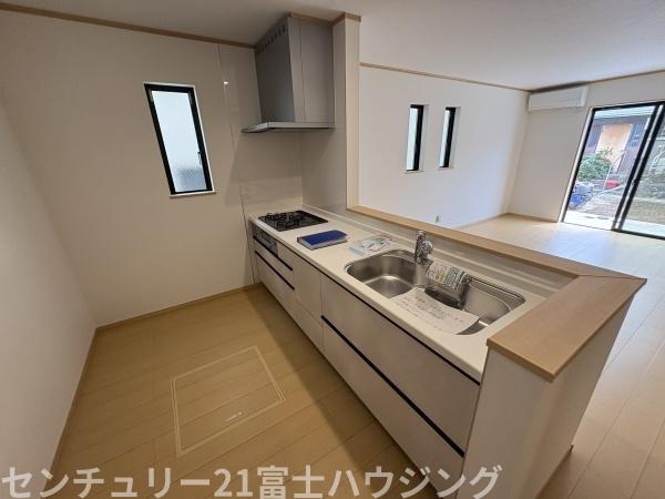茅ヶ崎市松林2丁目　新築D号棟　全5棟