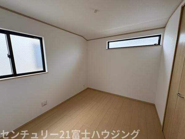 茅ヶ崎市松林2丁目　新築E号棟　全5棟