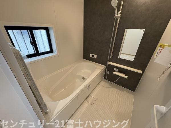 茅ヶ崎市松林2丁目　新築E号棟　全5棟