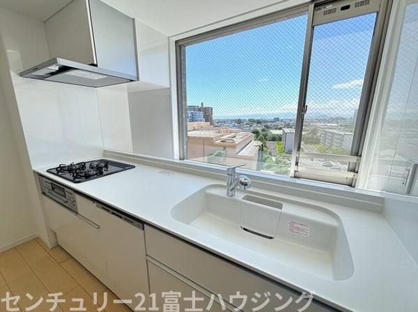 サーパス茅ヶ崎駅前