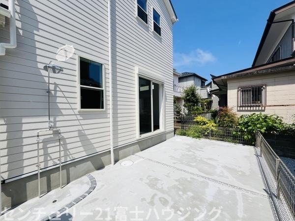 茅ヶ崎市浜竹４丁目の新築一戸建