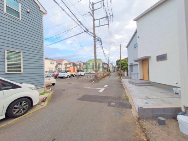藤沢市羽鳥5丁目 新築1号棟 全3棟(前面道路含む現地写真)