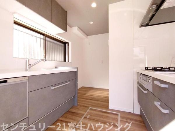 藤沢市大鋸3丁目　中古戸建