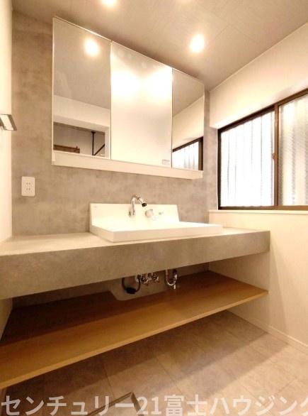 藤沢市大鋸３丁目の中古一戸建て