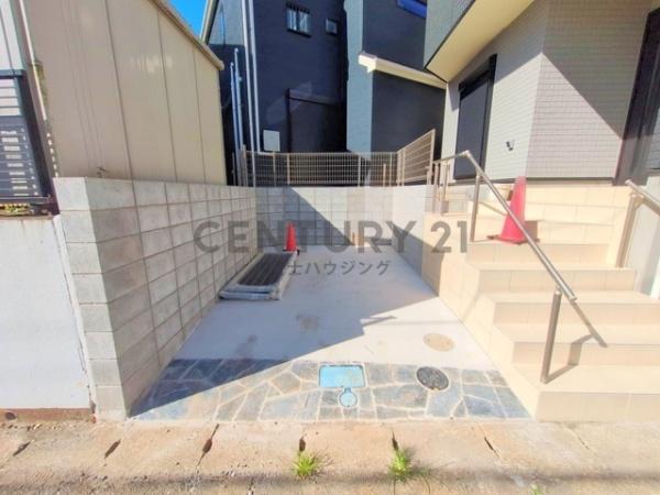 藤沢市善行3丁目　新築1号棟　全3棟