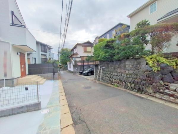 藤沢市善行3丁目　新築2号棟　全3棟