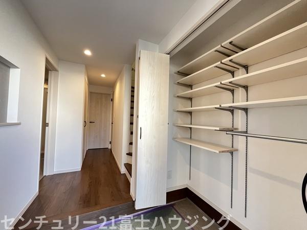 茅ヶ崎市菱沼1丁目　新築戸建B号棟　全2棟