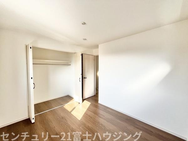 茅ヶ崎市菱沼1丁目　新築戸建B号棟　全2棟