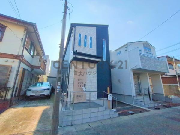 藤沢市城南1丁目　新築戸建1号棟　全2棟