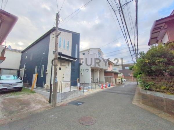 藤沢市城南1丁目　新築戸建2号棟　全2棟