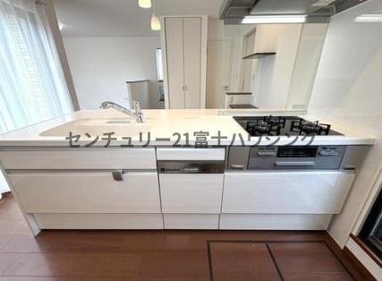 茅ヶ崎市菱沼１丁目の中古一戸建て