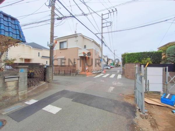 藤沢市鵠沼海岸7丁目　新築2号棟　全3棟