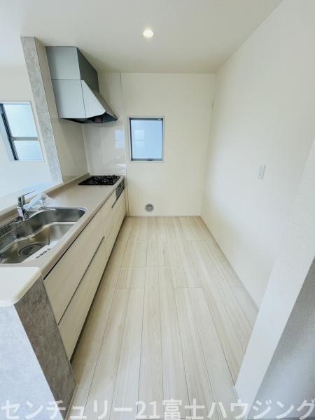 茅ヶ崎市萩園第2　新築戸建1号棟　全3棟
