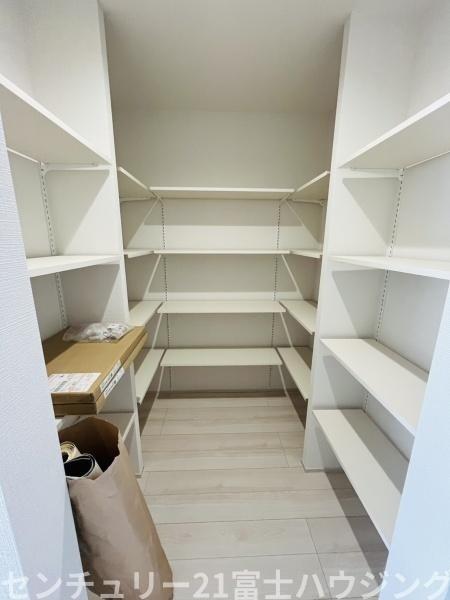 茅ヶ崎市萩園第2　新築戸建2号棟　全3棟