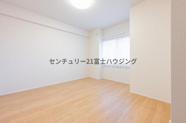 グラン・コート湘南茅ヶ崎(洋室)