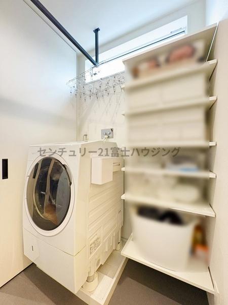 茅ヶ崎市小和田１丁目の中古一戸建て