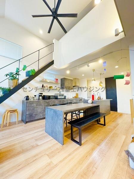 茅ヶ崎市小和田１丁目の中古一戸建て