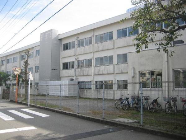 藤沢市高倉の土地(藤沢市立長後小学校)
