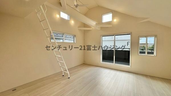 茅ヶ崎市松が丘2丁目　新築戸建1号棟　全2棟