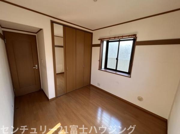 藤沢市鵠沼海岸４丁目の中古一戸建て