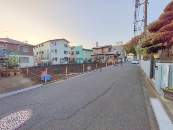 藤沢市大庭5221番　新築戸建C号棟　全3棟