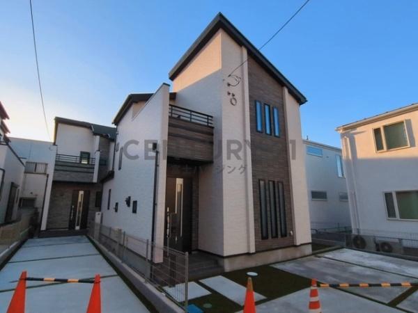 藤沢市辻堂元町2丁目2447番　新築戸建B号棟　全3棟