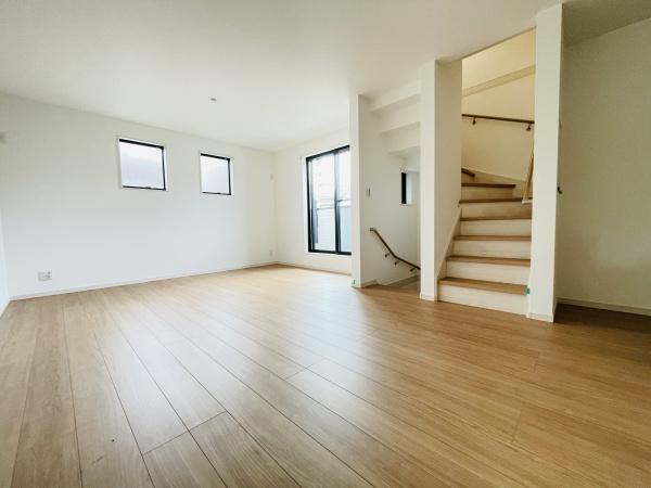 藤沢市高倉　中古戸建