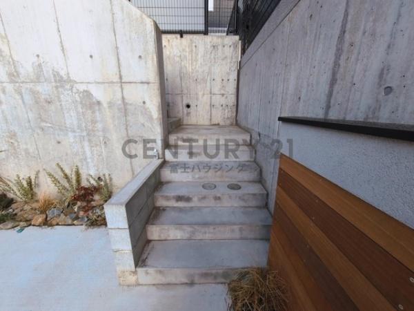 藤沢市片瀬4丁目Ⅱ　新築2号棟　全3棟