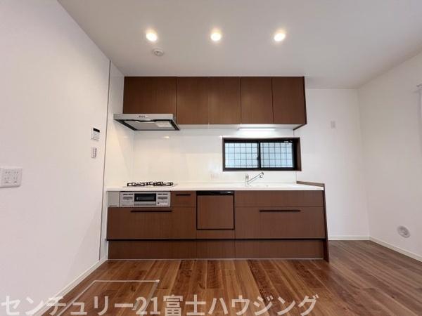 茅ヶ崎市香川4丁目　中古戸建