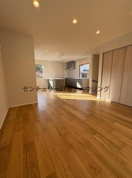 藤沢市白旗4丁目　新築戸建　全1棟