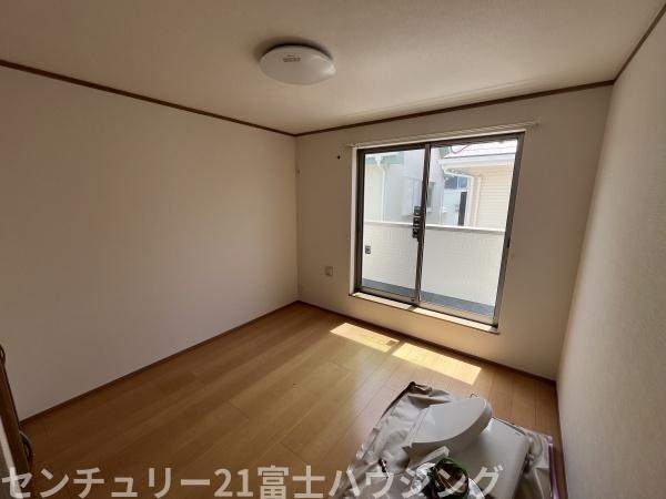 茅ヶ崎市菱沼２丁目の中古一戸建て