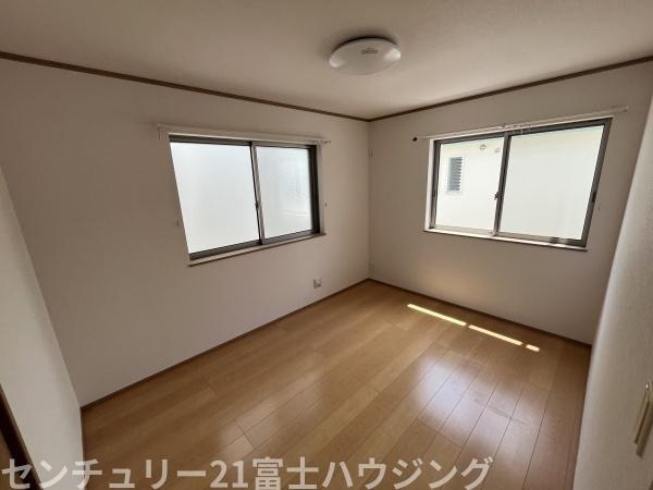 茅ヶ崎市菱沼２丁目の中古一戸建て