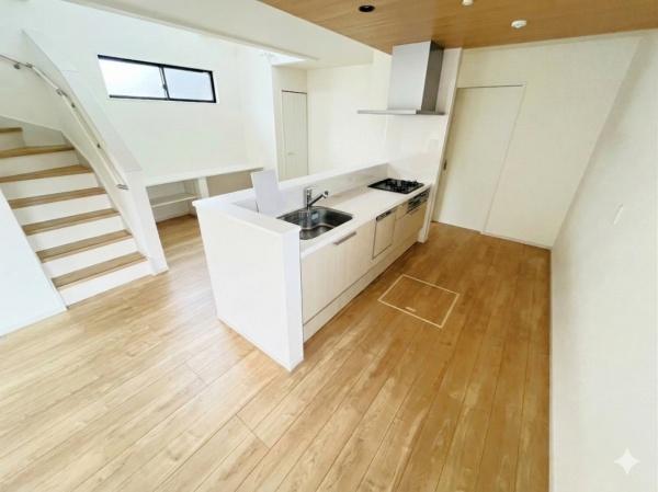 平塚市東真土４丁目の中古一戸建て