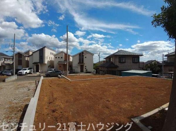 伊勢原市沼目第26　新築戸建2号棟　全2棟