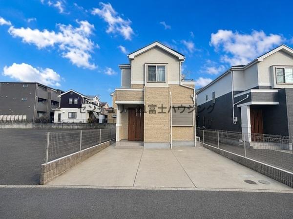藤沢市円行１丁目の中古一戸建て