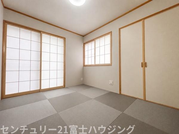 藤沢市円行１丁目の中古一戸建て
