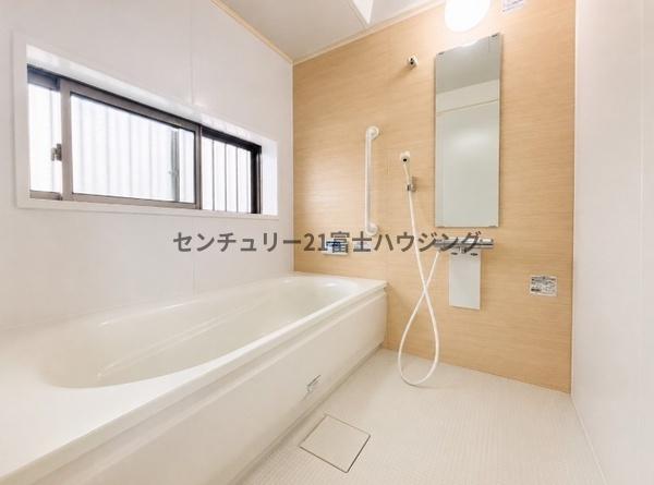 藤沢市円行１丁目の中古一戸建て