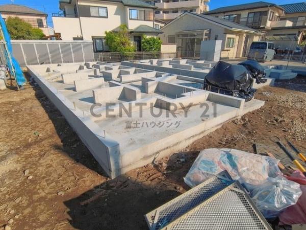 藤沢市辻堂元町2丁目2436番　新築B号棟　全4棟