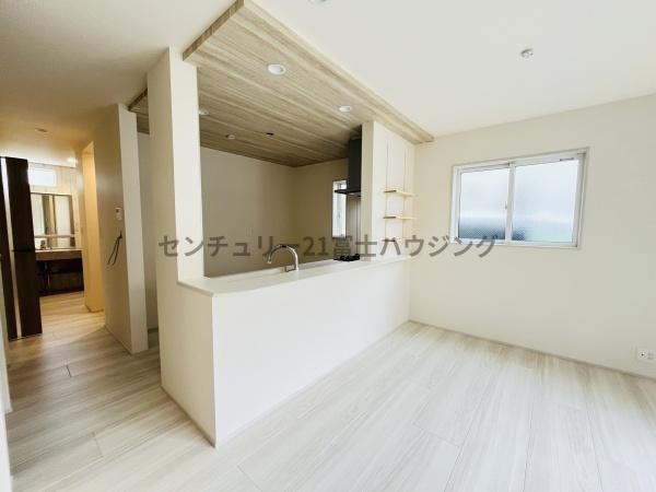 茅ヶ崎市東海岸南6丁目　新築2号棟　全3棟