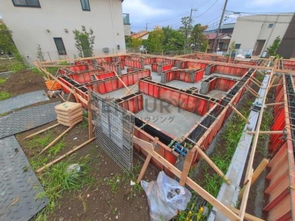 藤沢市羽鳥3丁目1032番　新築戸建B号棟　全5棟