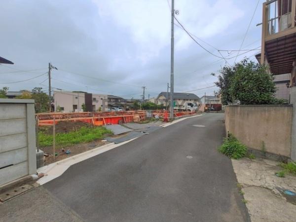 藤沢市羽鳥3丁目1032番　新築戸建B号棟　全5棟