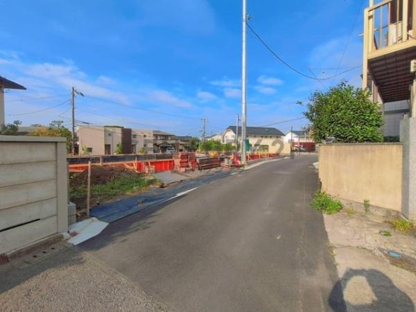 藤沢市羽鳥3丁目1032番　新築戸建B号棟　全5棟
