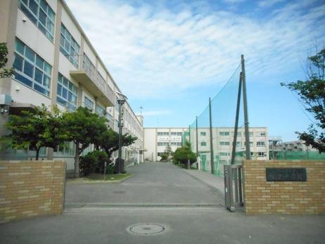 リストレジデンス茅ヶ崎海岸(茅ヶ崎市立松浪中学校)