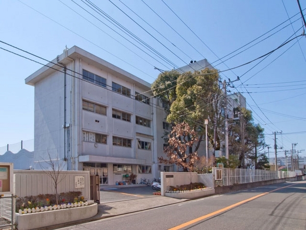 藤沢市羽鳥2丁目　新築戸建2号棟　全3棟(藤沢市立明治中学校)