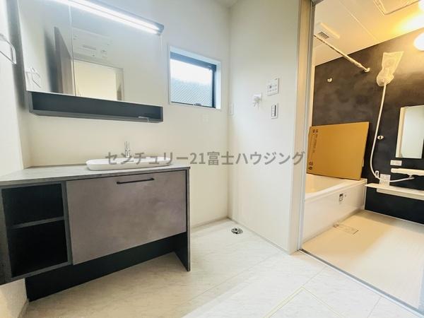 茅ヶ崎市旭が丘第3　新築1号棟　全2棟