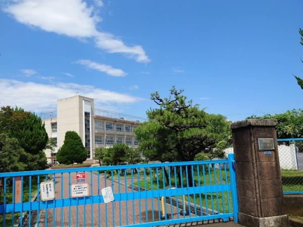 平塚市夕陽ケ丘の中古一戸建て(平塚市立港小学校)