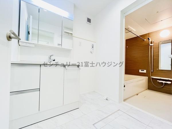 茅ヶ崎市十間坂２丁目の新築一戸建